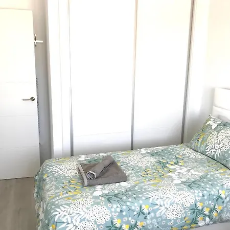 Stunning 1 Bed Apt Atlantic View With Air Con & Free Wifi شقة *