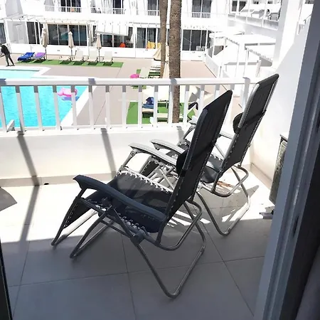 Stunning 1 Bed Apt Atlantic View With Air Con & Free Wifi شقة
